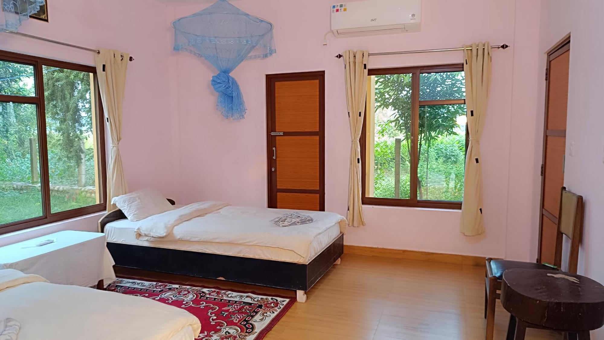 Mr. B'S Place Hotel Bardiya Kültér fotó